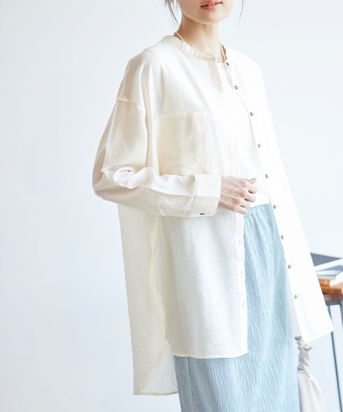 ROPE' PICNIC（ロペピクニック）の「バンドカラーポケットシアーシャツ（シャツ/ブラウス・レディース・チャコールグレー/ブルー/ベージュ/ホワイト・38）」の2枚目の写真