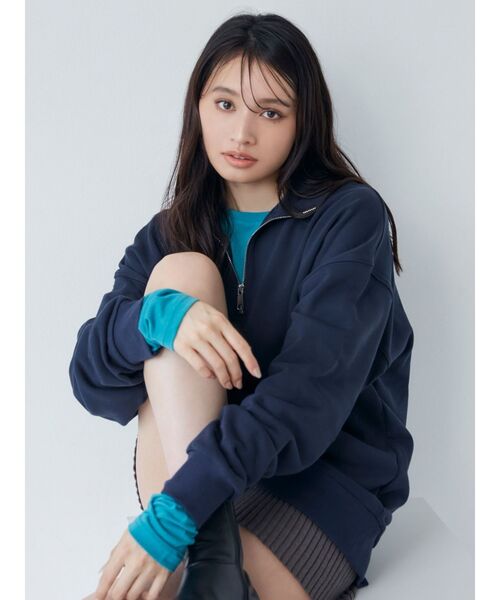 MURUA（ムルーア）の「サムホールトップス【WEB限定ロンTEE】（Tシャツ/カットソー・レディース・ホワイト/ブラック/ダークブラウン/ピンク/イエロー/ブルー/その他1・FREE）」の8枚目の写真