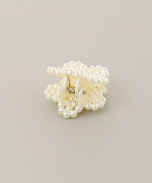 MAJESTIC LEGON(マジェスティックレゴン)の「モチーフミニクリップセット(バレッタ/ヘアクリップ・レディース・ブラック/A/アイボリー・FREE)」の4枚目の写真