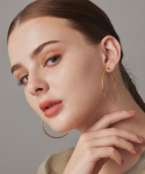 CENE（セネ）の「【CENE】セネ/ループピアス50mm（ピアス（両耳用）・レディース・ゴールド/シルバー・FREE）」の3枚目の写真