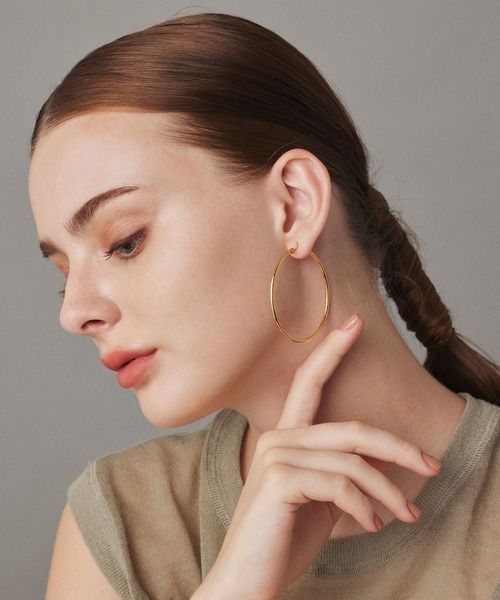 CENE（セネ）の「【CENE】セネ/ループピアス50mm（ピアス（両耳用）・レディース・ゴールド/シルバー・FREE）」の15枚目の写真