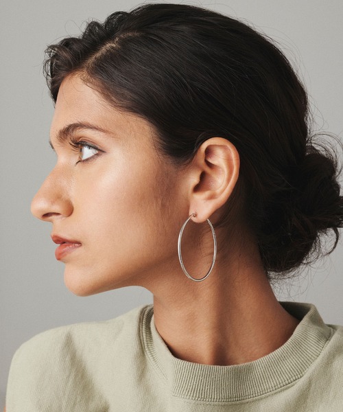 CENE（セネ）の「【CENE】セネ/ループピアス50mm（ピアス（両耳用）・レディース・ゴールド/シルバー・FREE）」の16枚目の写真