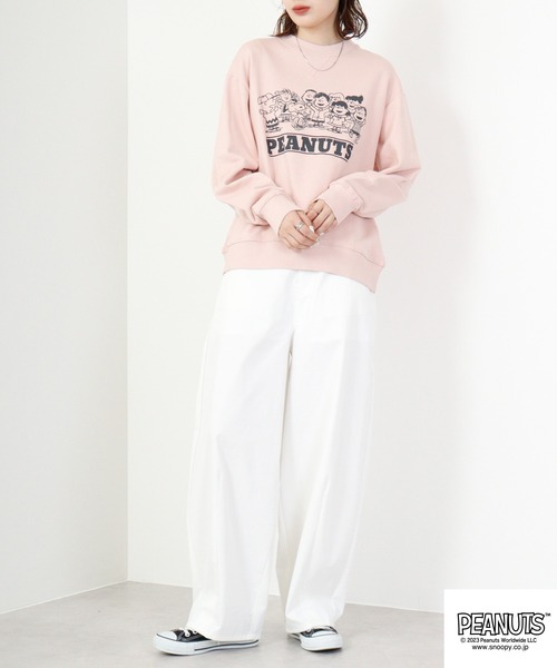 PEANUTS(ピーナッツ)の「PEANUTS ヘビーウェイトト ヴィンテージ スヌーピー 裏毛 スウェット(スウェット・レディース・ピンク/ネイビー/アイボリー/ピンク系/チャコール/イエロー・S/LL/M/L)」の7枚目の写真