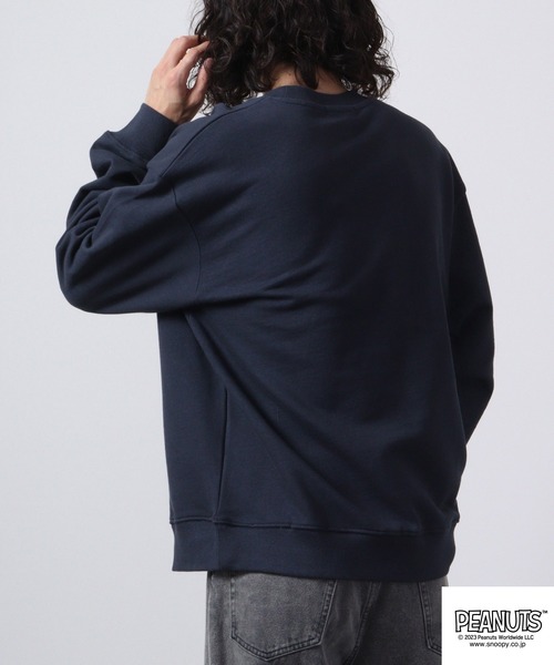 PEANUTS(ピーナッツ)の「PEANUTS ヘビーウェイトト ヴィンテージ スヌーピー 裏毛 スウェット(スウェット・レディース・ピンク/ネイビー/アイボリー/ピンク系/チャコール/イエロー・S/LL/M/L)」の15枚目の写真