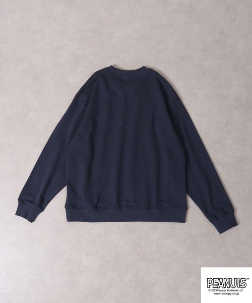 PEANUTS(ピーナッツ)の「PEANUTS ヘビーウェイトト ヴィンテージ スヌーピー 裏毛 スウェット(スウェット・レディース・ピンク/ネイビー/アイボリー/ピンク系/チャコール/イエロー・S/LL/M/L)」の19枚目の写真