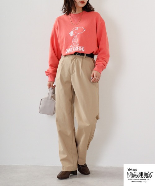 PEANUTS(ピーナッツ)の「PEANUTS ヘビーウェイトト ヴィンテージ スヌーピー 裏毛 スウェット(スウェット・レディース・ピンク/ネイビー/アイボリー/ピンク系/チャコール/イエロー・S/LL/M/L)」の22枚目の写真