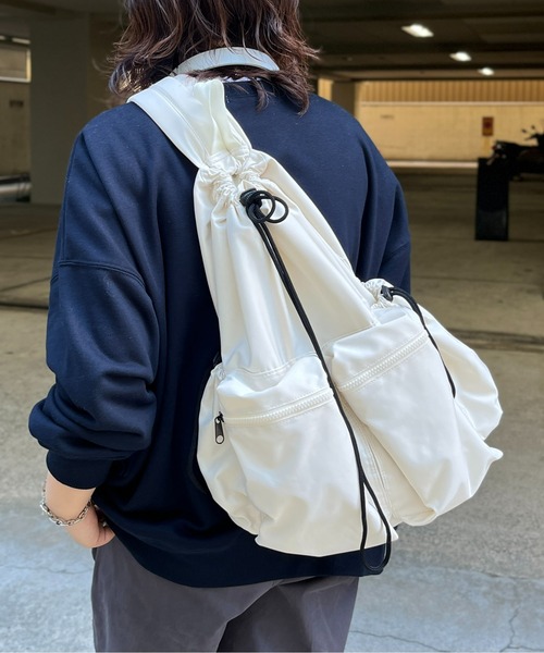 CPCM（シーピーシーエム）の「【PIPI'Sセレクト】ドロスト2WAYリュック（バックパック/リュック・メンズ・ブラック/アイボリー・FREE）」の3枚目の写真