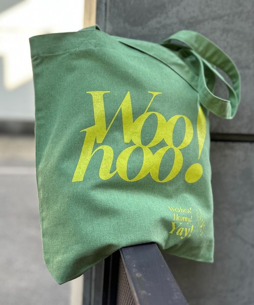 mi via loca（ミヴィアロカ）の「RECYCLED SOFT FABRIC Woohooロゴ トートバッグ（トートバッグ・レディース・レッド/アイボリー/ブラック/ライトグリーン・FREE）」の3枚目の写真