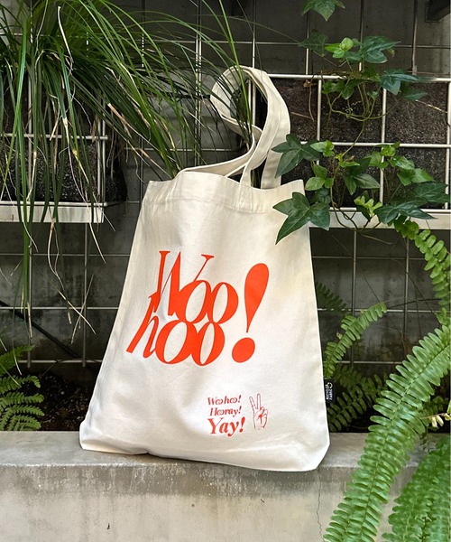 mi via loca（ミヴィアロカ）の「RECYCLED SOFT FABRIC Woohooロゴ トートバッグ（トートバッグ・レディース・レッド/アイボリー/ブラック/ライトグリーン・FREE）」の6枚目の写真