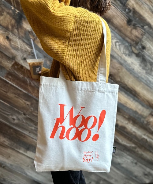 mi via loca（ミヴィアロカ）の「RECYCLED SOFT FABRIC Woohooロゴ トートバッグ（トートバッグ・レディース・レッド/アイボリー/ブラック/ライトグリーン・FREE）」の7枚目の写真