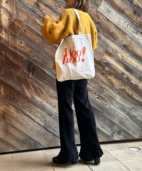 mi via loca（ミヴィアロカ）の「RECYCLED SOFT FABRIC Woohooロゴ トートバッグ（トートバッグ・レディース・レッド/アイボリー/ブラック/ライトグリーン・FREE）」の10枚目の写真