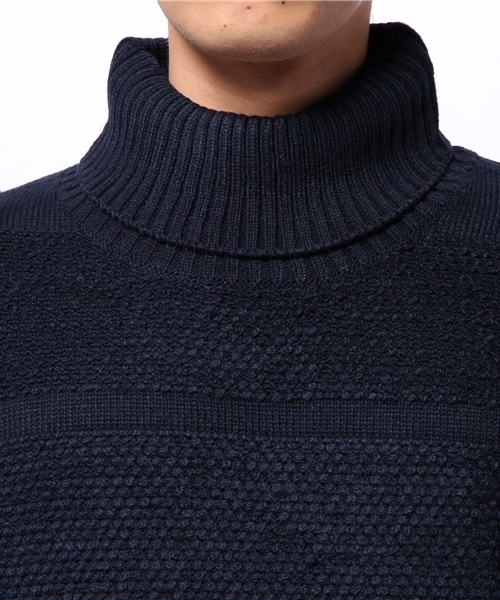 SENSE OF PLACE by URBAN RESEARCH(センスオブプレイスバイアーバンリサーチ)の「-A-ブークレタートルセーター(ニット/セーター・メンズ・ネイビー/ホワイト・M/L)」の5枚目の写真
