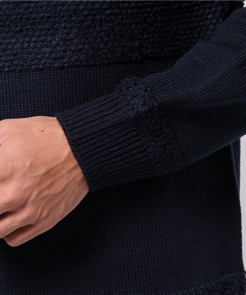 SENSE OF PLACE by URBAN RESEARCH(センスオブプレイスバイアーバンリサーチ)の「-A-ブークレタートルセーター(ニット/セーター・メンズ・ネイビー/ホワイト・M/L)」の6枚目の写真