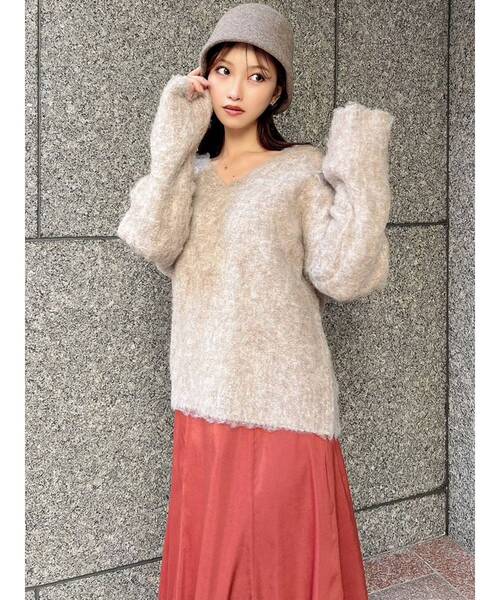 RESEXXY(リゼクシー)の「レイズドVネックルーズニットトップス(ニット/セーター・レディース・ホワイト/オレンジ/ベージュ・FREE)」の20枚目の写真