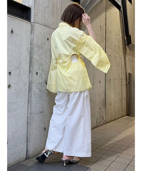 MURUA(ムルーア)の「【WEB限定】サイドホールギャザーシャツ(シャツ/ブラウス・レディース・グレー/ホワイト/ピンク/ブラック/イエロー・FREE)」の21枚目の写真