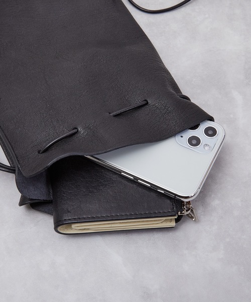 ITTI(イッチ)の「ITTI イッチ / HERRIE KINCHAKU POUCH - PM / TDEER / ヘリー巾着ポーチ レザーショルダーバッグ / ITTI-BAG-090-TD(ショルダーバッグ・メンズ・ブラック/インディゴブルー・FREE)」の15枚目の写真