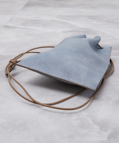 ITTI(イッチ)の「ITTI イッチ / HERRIE KINCHAKU POUCH - PM / TDEER / ヘリー巾着ポーチ レザーショルダーバッグ / ITTI-BAG-090-TD(ショルダーバッグ・メンズ・ブラック/インディゴブルー・FREE)」の17枚目の写真