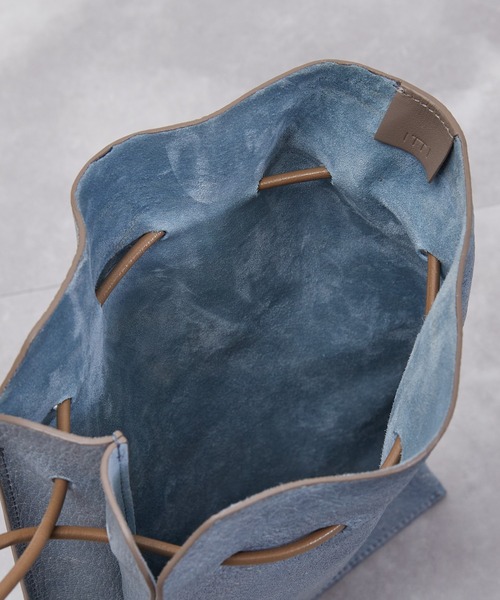 ITTI(イッチ)の「ITTI イッチ / HERRIE KINCHAKU POUCH - PM / TDEER / ヘリー巾着ポーチ レザーショルダーバッグ / ITTI-BAG-090-TD(ショルダーバッグ・メンズ・ブラック/インディゴブルー・FREE)」の19枚目の写真