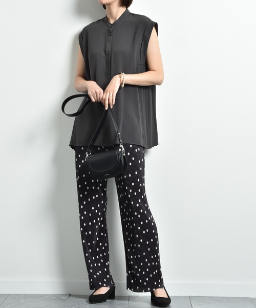 INTERPLANET（インタープラネット）の「モノトーン柄プリントプリーツパンツ（その他パンツ・レディース・ブラック・FREE）」の4枚目の写真