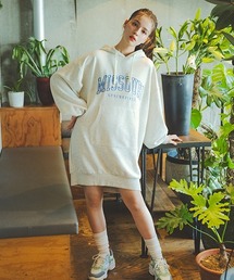 カレッジ刺しゅうパーカワンピース