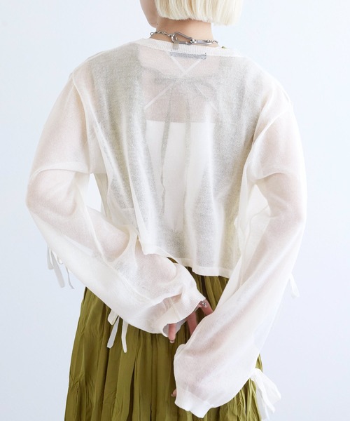w closet（ダブルクローゼット）の「シアー袖リボンプルオーバー