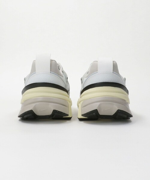 NIKE（ナイキ）の「＜NIKE＞ウィメンズ V2K RUN/スニーカー（スニーカー・レディース・ホワイト・24cm/24.5cm/23.5cm/25cm/23cm）」の8枚目の写真