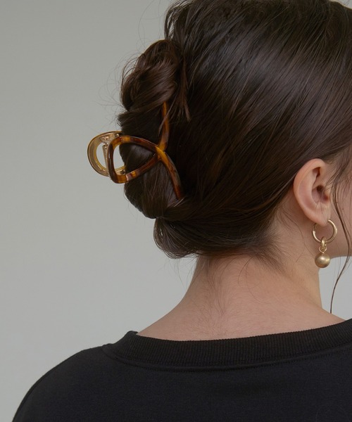MIELI INVARIANT(ミエリインヴァリアント)の「Circular Mix Hair Clip(バレッタ/ヘアクリップ・レディース・ベージュ/ブラウン・FREE)」の2枚目の写真