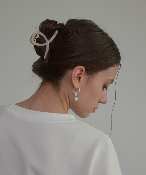 MIELI INVARIANT(ミエリインヴァリアント)の「Circular Mix Hair Clip(バレッタ/ヘアクリップ・レディース・ベージュ/ブラウン・FREE)」の11枚目の写真