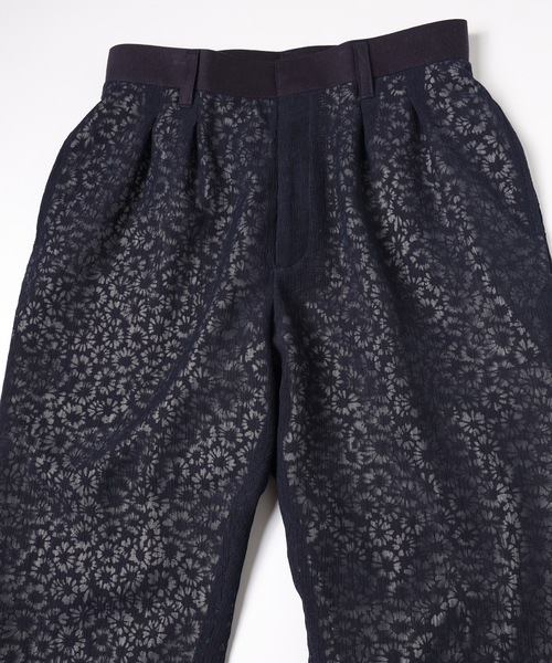 YEAH RIGHT!!(イェーライト)の「FLOWER LACE FLARE PANTS(その他パンツ・レディース・ブラック・1)」の6枚目の写真