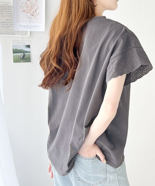 Java(ジャバ)の「《Javaジャバコラボ》ヴィンテージライクなデザイン。綿100%袖レースピグメントロックTシャツ(Tシャツ/カットソー・レディース・A/B・LARGE/MEDIUM/SMALL/X-LARGE)」の6枚目の写真