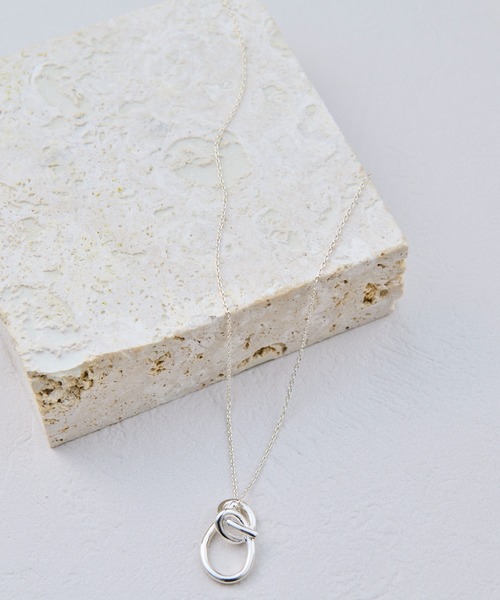 ROPE'（ロペ）の「ラインモチーフトップネックレス（ネックレス・レディース・シルバー/ゴールド/シルバー系その他・FREE）」の4枚目の写真