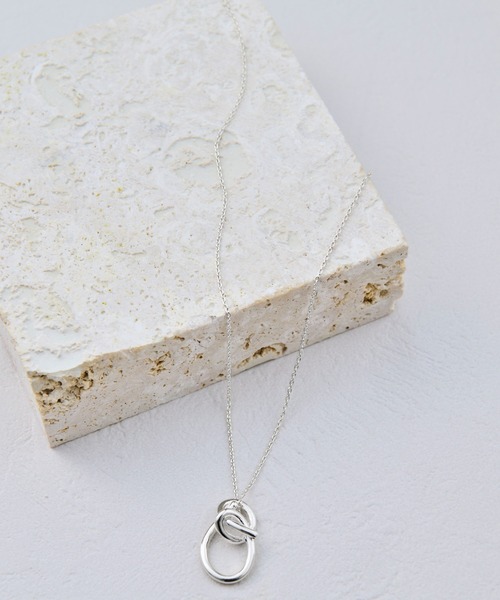 ROPE'（ロペ）の「ラインモチーフトップネックレス（ネックレス・レディース・シルバー/ゴールド/シルバー系その他・FREE）」の11枚目の写真