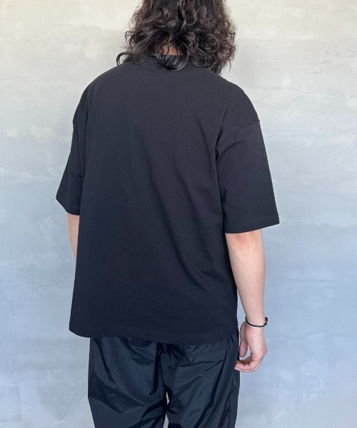 CHUMS（チャムス）の「【WEB限定】[CHUMS/チャムス] ワンポイント刺繍ロゴ オーバーサイズTシャツ（Tシャツ/カットソー・レディース・ホワイト/ブラック/グレイッシュベージュ・M/L/XL）」の13枚目の写真