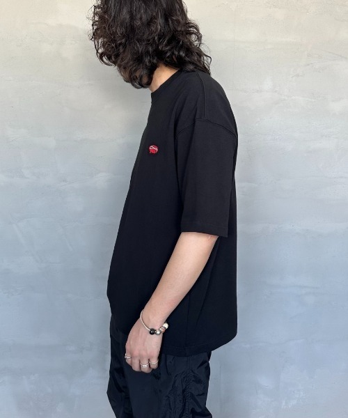 CHUMS（チャムス）の「【WEB限定】[CHUMS/チャムス] ワンポイント刺繍ロゴ オーバーサイズTシャツ（Tシャツ/カットソー・レディース・ホワイト/ブラック/グレイッシュベージュ・M/L/XL）」の12枚目の写真