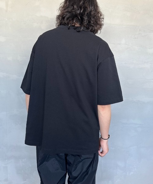 CHUMS（チャムス）の「【WEB限定】[CHUMS/チャムス] ワンポイント刺繍ロゴ オーバーサイズTシャツ（Tシャツ/カットソー・レディース・ホワイト/ブラック/グレイッシュベージュ・M/L/XL）」の16枚目の写真
