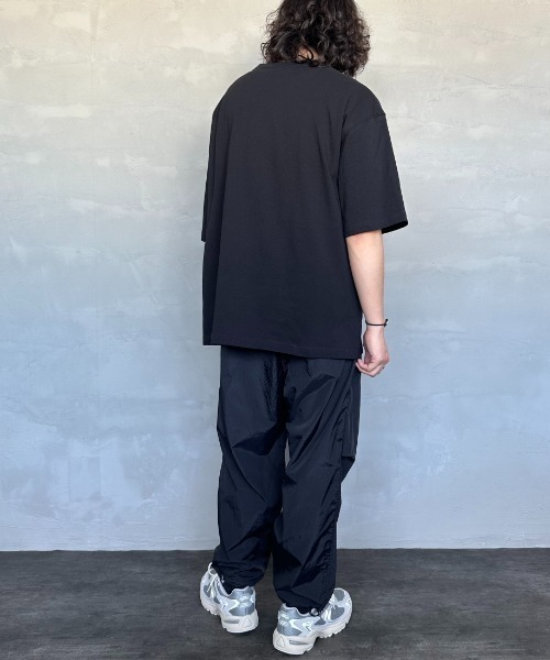 CHUMS（チャムス）の「【WEB限定】[CHUMS/チャムス] ワンポイント刺繍ロゴ オーバーサイズTシャツ（Tシャツ/カットソー・レディース・ホワイト/ブラック/グレイッシュベージュ・M/L/XL）」の22枚目の写真