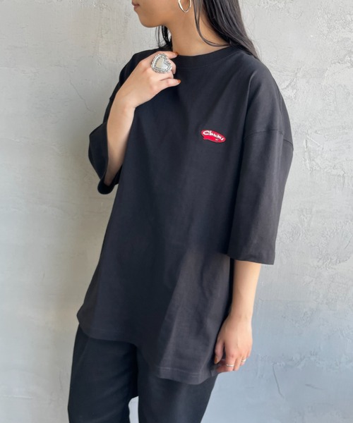 CHUMS（チャムス）の「【WEB限定】[CHUMS/チャムス] ワンポイント刺繍ロゴ オーバーサイズTシャツ（Tシャツ/カットソー・レディース・ホワイト/ブラック/グレイッシュベージュ・M/L/XL）」の6枚目の写真