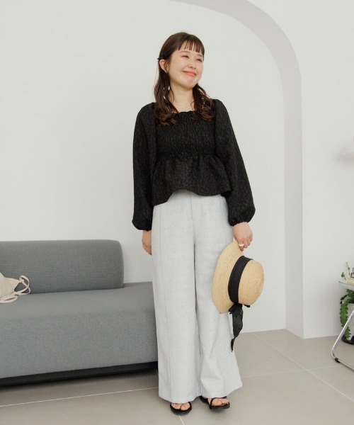 flower（フラワー）の「フラワーシャーリングブラウス2（シャツ/ブラウス・レディース・ホワイト/ブラック・FREE）」の17枚目の写真