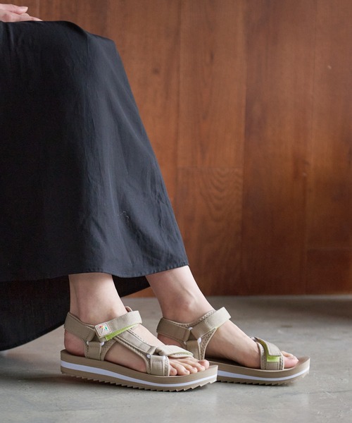 Arnold Palmer（アーノルドパーマー）の「スポーツサンダル（サンダル・レディース・ネイビー/ベージュ/ブラック・25.0cm/24.0cm/23.0cm）」の2枚目の写真