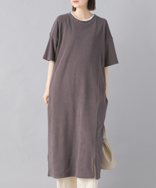 OMNES（オムネス）の「パイル半袖スリットワンピース（ワンピース・レディース・アイボリー/ネイビー/ベージュ/チャコール・FREE）」の11枚目の写真