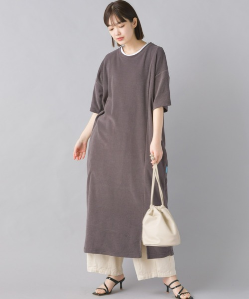 OMNES（オムネス）の「パイル半袖スリットワンピース（ワンピース・レディース・アイボリー/ネイビー/ベージュ/チャコール・FREE）」の14枚目の写真