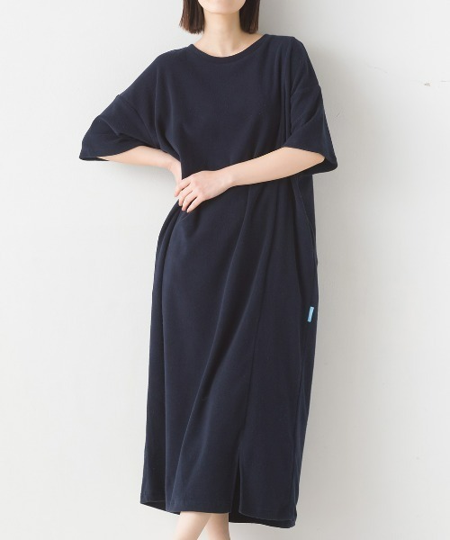 OMNES（オムネス）の「パイル半袖スリットワンピース（ワンピース・レディース・アイボリー/ネイビー/ベージュ/チャコール・FREE）」の19枚目の写真