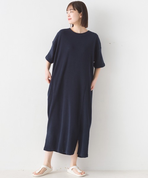 OMNES（オムネス）の「パイル半袖スリットワンピース（ワンピース・レディース・アイボリー/ネイビー/ベージュ/チャコール・FREE）」の22枚目の写真