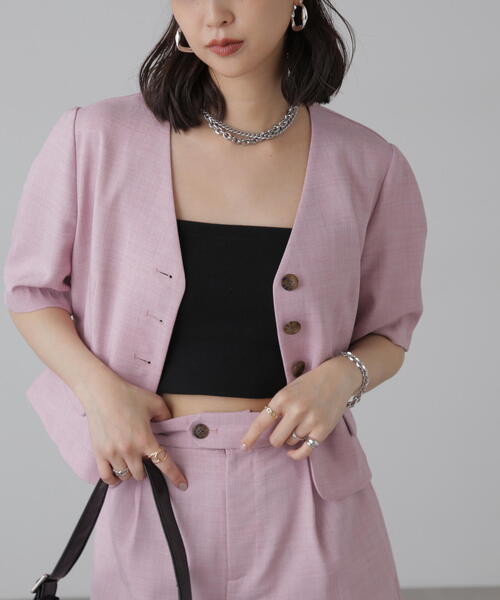 FREE'S MART（フリーズマート）の「〈セットアップ対応〉ショート丈ジャケット（ノーカラージャケット・レディース・ホワイト/ピンク/グレー・SMALL/MEDIUM）」の3枚目の写真