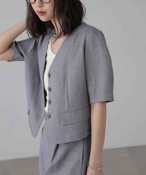 FREE'S MART（フリーズマート）の「〈セットアップ対応〉ショート丈ジャケット（ノーカラージャケット・レディース・ホワイト/ピンク/グレー・SMALL/MEDIUM）」の21枚目の写真