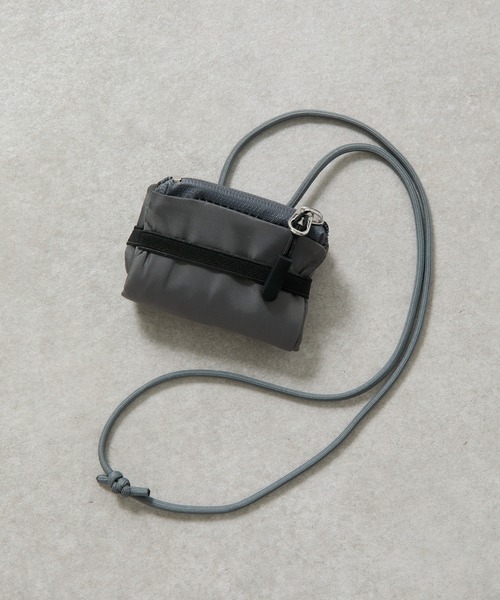 COLONY 2139(コロニートゥーワンスリーナイン)の「撥水ナイロン三つ折り財布(財布・メンズ・ブラック/グレイッシュベージュ/グレー・FREE)」の3枚目の写真