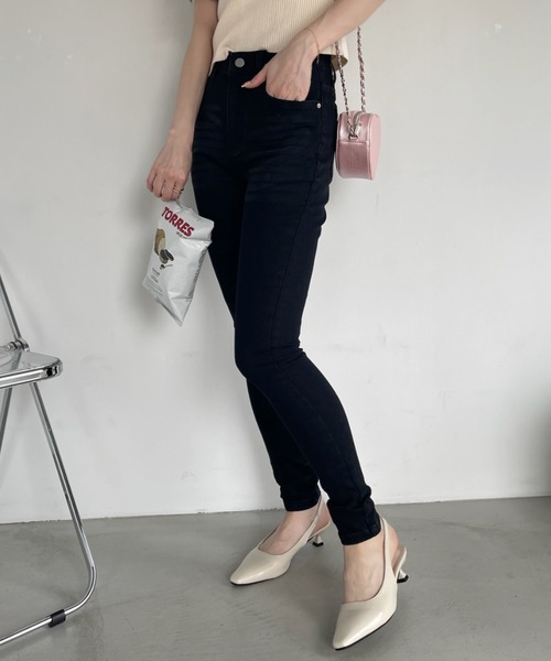 Ada.(エイダ)の「ベーシック スキニー デニム パンツ(デニムパンツ・レディース・スミクロ/ライトブルー/ブルー/ブラック・L/M/S)」の1枚目の写真