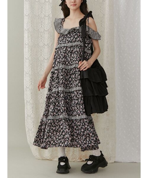 merry jenny（メリージェニー）の「【セット販売】オフショルfrillキャミワンピース & frilly tote bag（ワンピース・レディース・ピンク/ブルー/ブラック・FREE）」の2枚目の写真