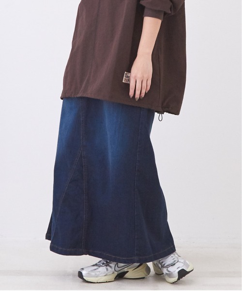 CUBE SUGAR（キューブシュガー）の「WEB限定ストレッチデニムウエストリブスカート（デニムスカート・レディース・ワンウォッシュ/インディゴブルー/ライトブルー・L/M）」の3枚目の写真