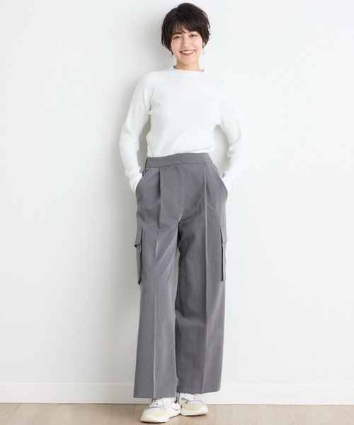 INED CLARO（イネドクラロ）の「エステルレーヨンストレッチカーゴパンツ（カーゴパンツ・レディース・チャコールグレー/ブラック・フリー）」の11枚目の写真